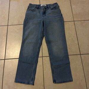 Hollister Curvy High-Rise Straight Jeans in Light Blue